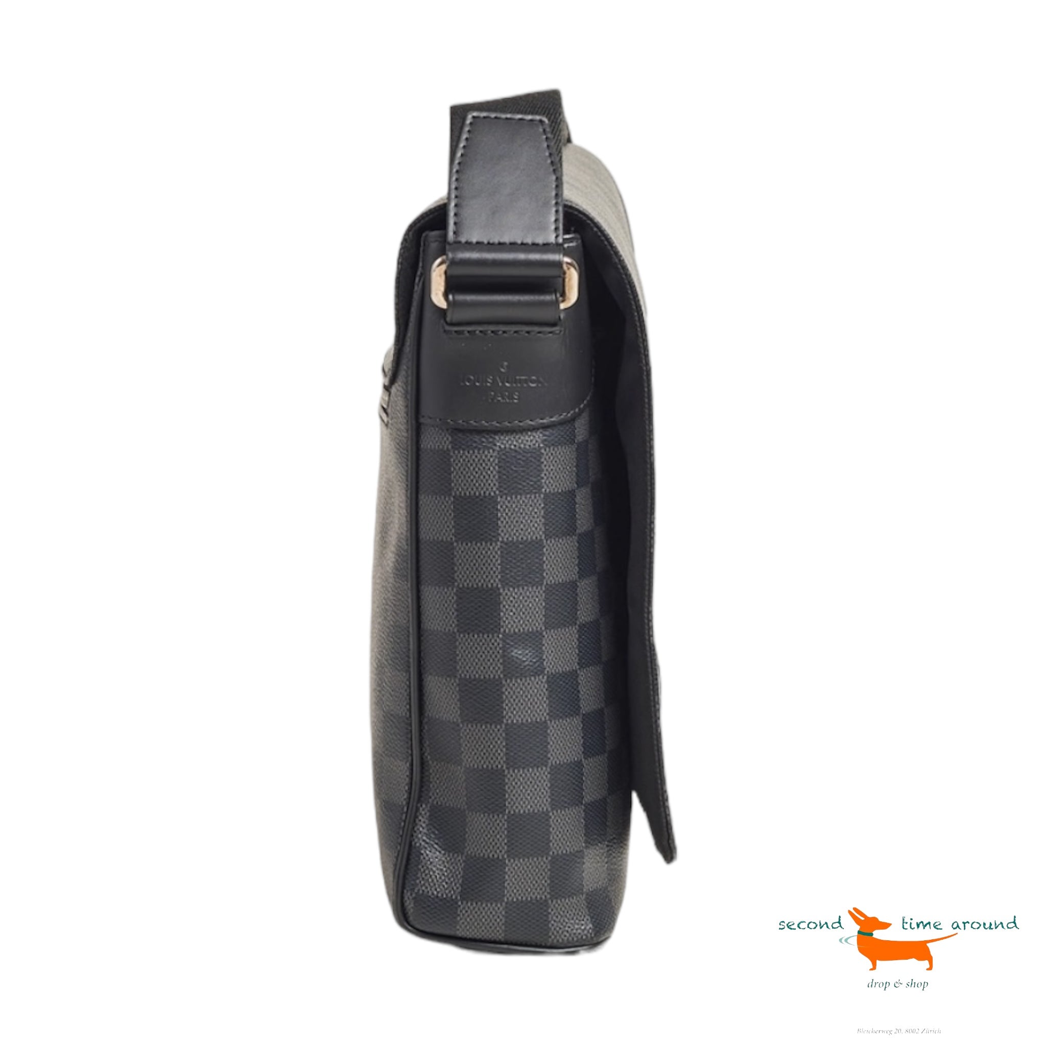 Louis Vuitton District MM Damier Graphite Canvas Messenger Bag