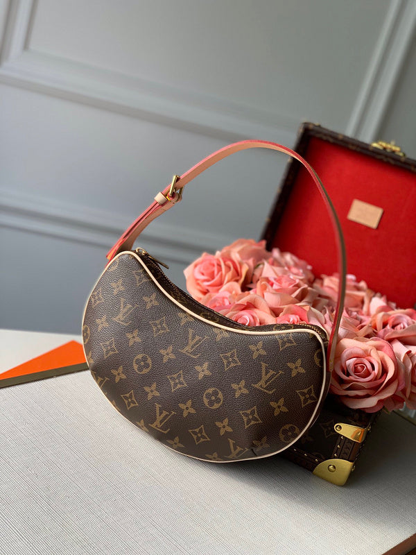 LOV2 Bags - Luxurious Bags  1527