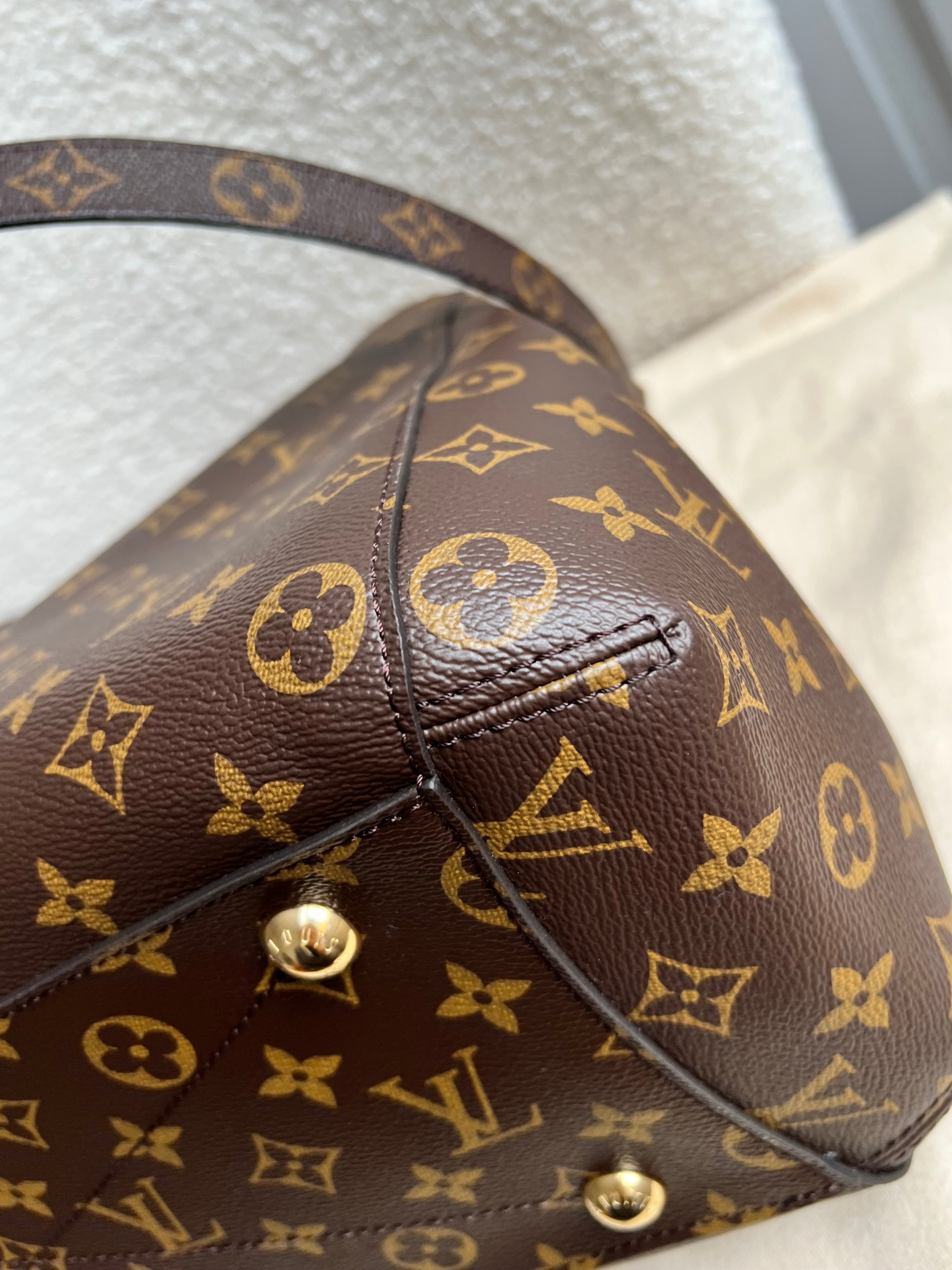 Louis Vuitton Montaigne GM in Monogram Canvas (RRP £2420)