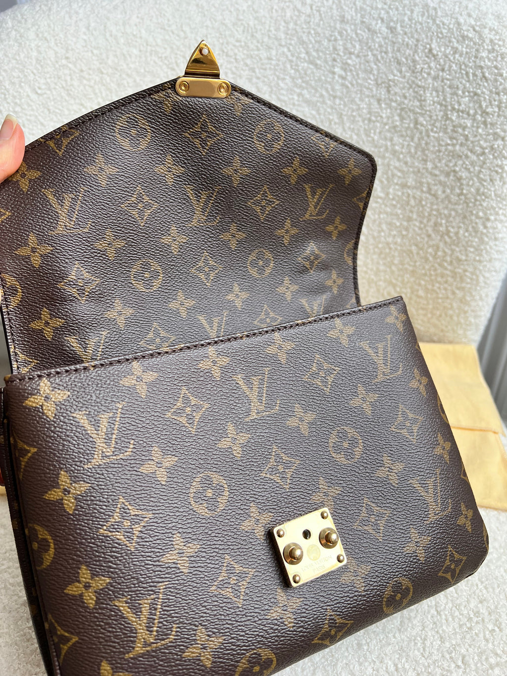 Louis Vuitton Pochette Metis Monogram (RRP £1,970)