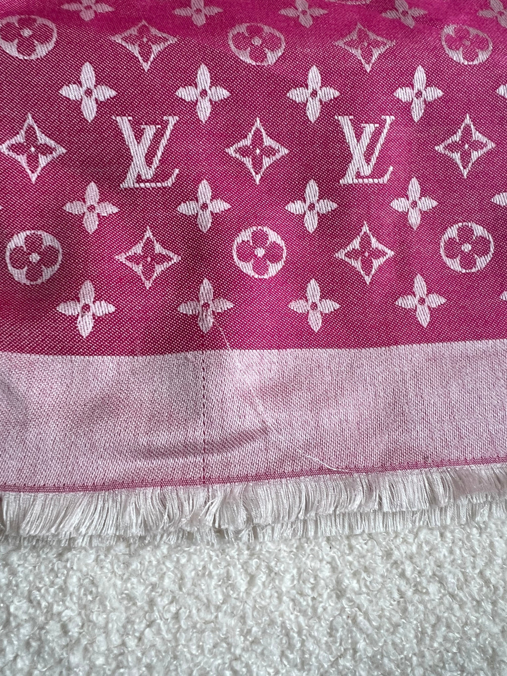 Louis Vuitton Pink Monogram Shawl (RRP £450)