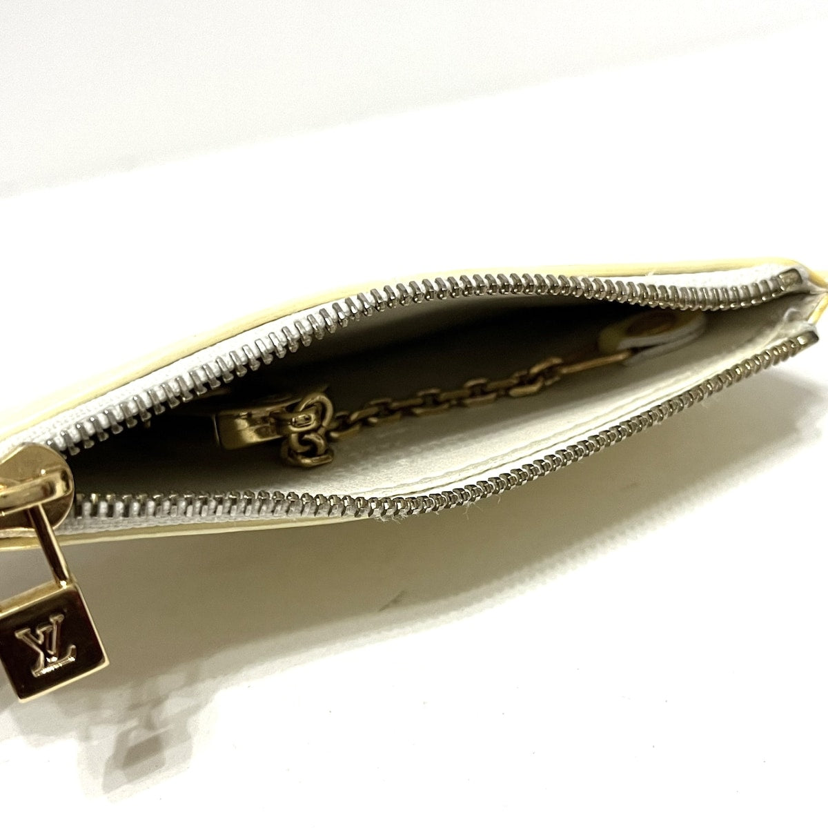 Louis Vuitton  Patent Leather Wallet  ()