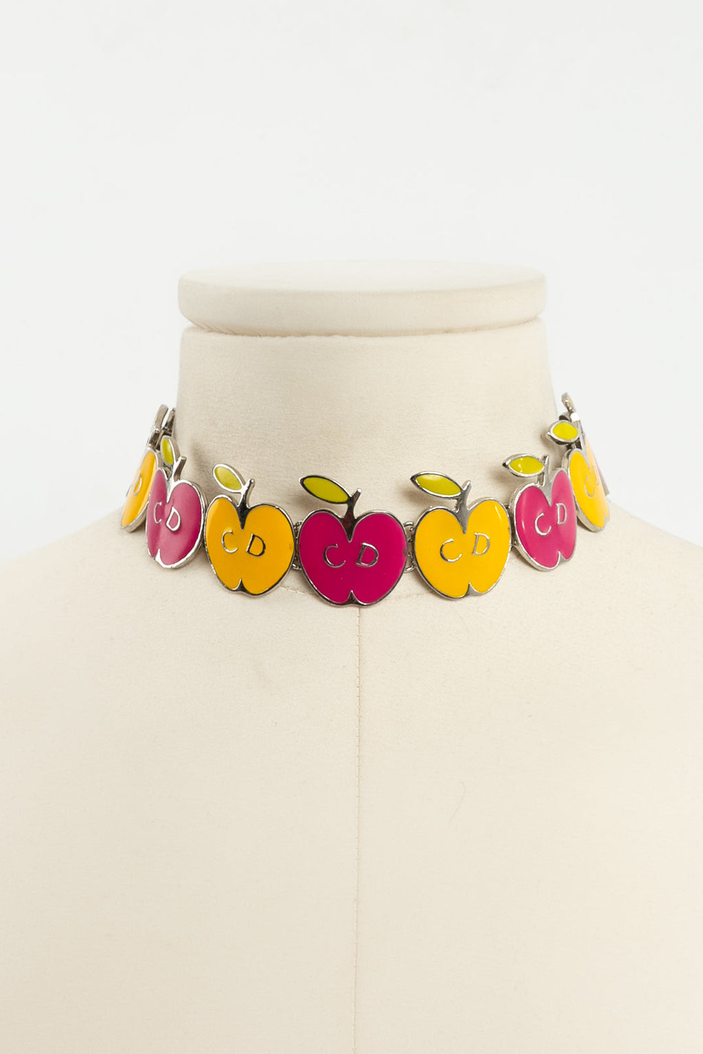Collier court ÃƒÆ’Ã‚Â©maillÃƒÆ’Ã‚Â© Dior