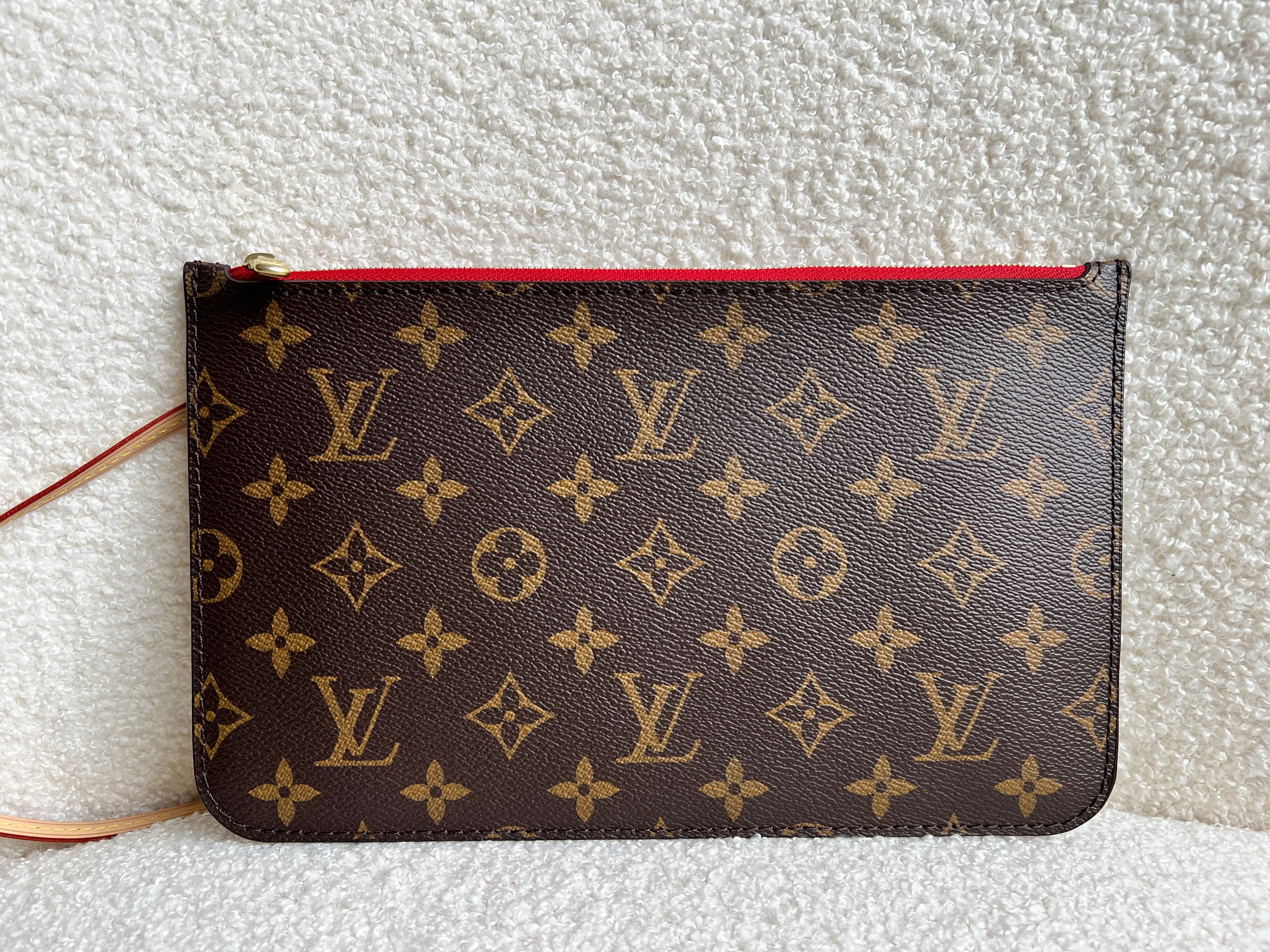Louis Vuitton Pouch (from Neverfull MM) in Monogram