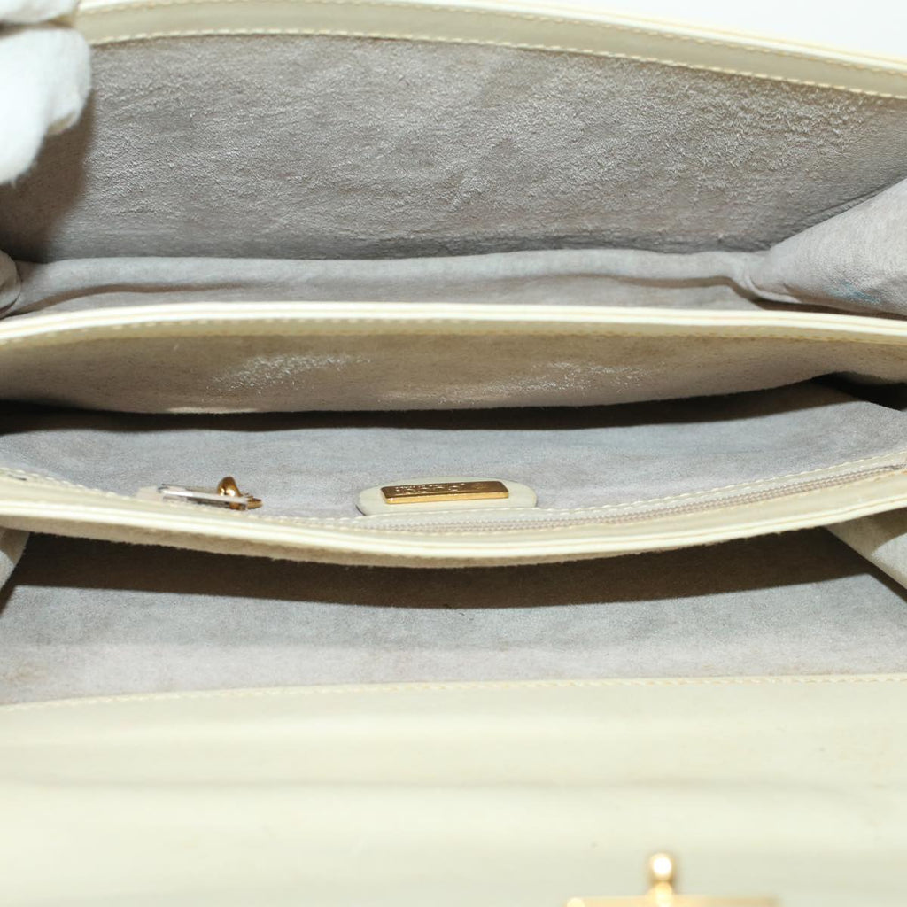 GUCCI Turn Lock Shoulder Bag Leather White 001.406.0587 45900