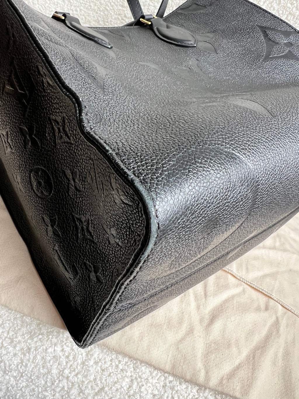 Louis Vuitton On the Go MM Black Empreinte (RRP £2,250)