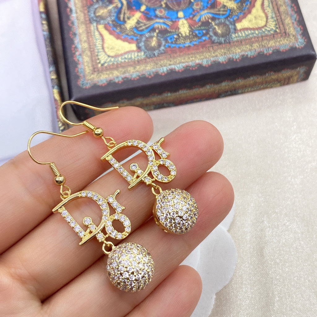 EN - Lux Earring DIR 003
