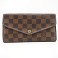 Louis Vuitton  Leather Wallet  ()