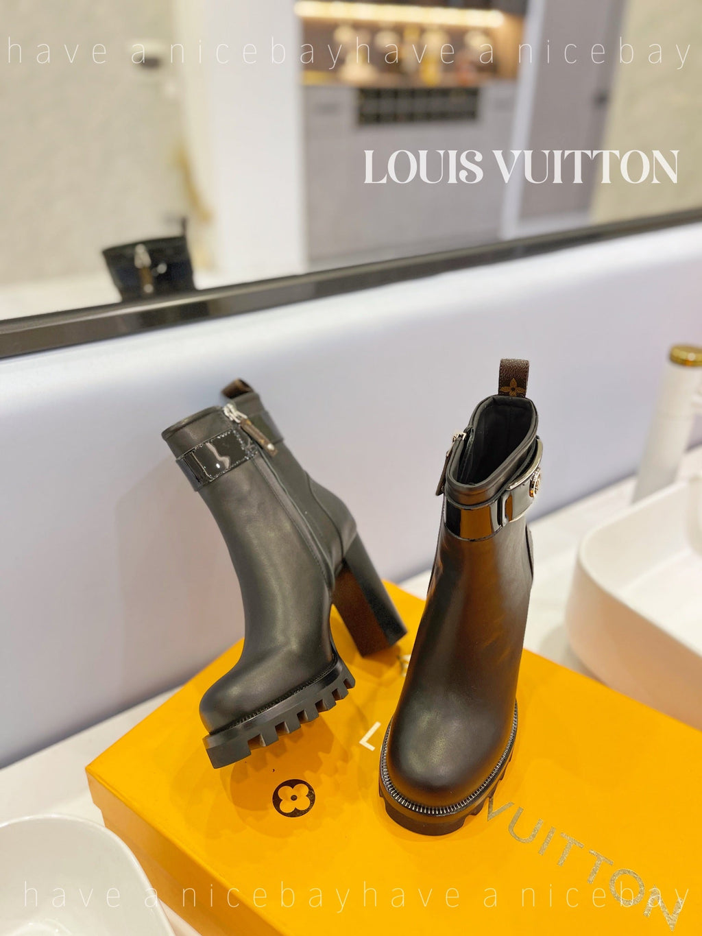 Premium  LUV BOOTS 033