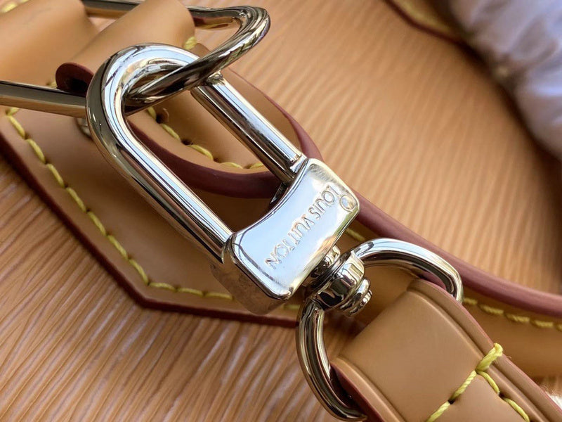 LOV2 Bags - Luxurious Bags  2571