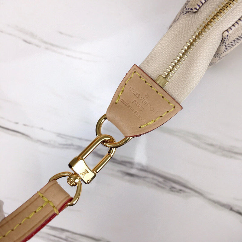 LOV2 Bags - Luxurious Bags  1810