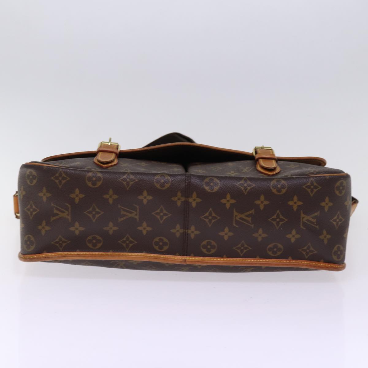 Louis Vuitton Gibeciere Shoulder Bag