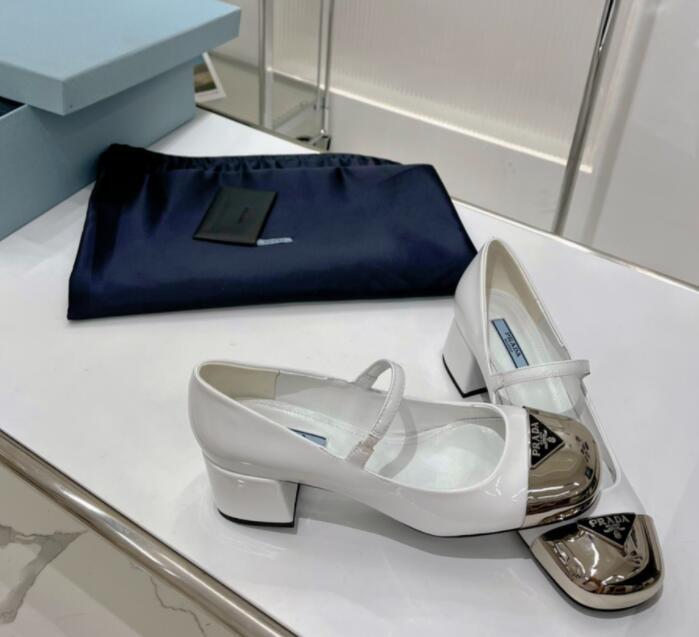 GlamyWomen Shoes - 396