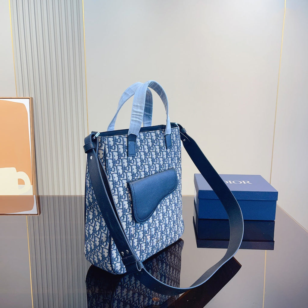 EN - Luxury Bags DIR 368