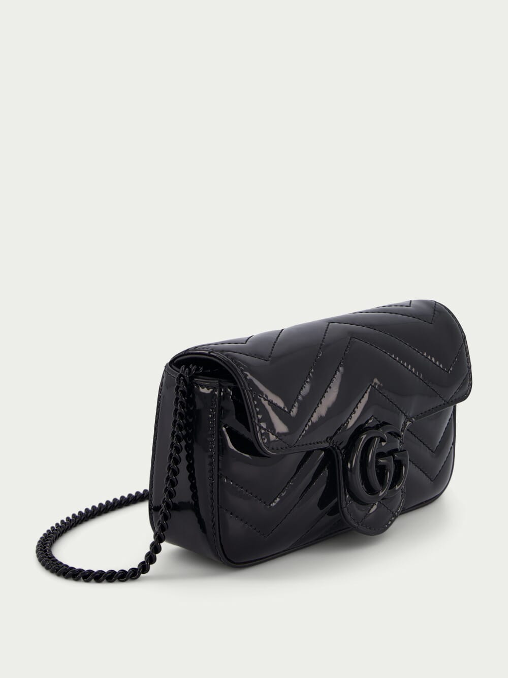 GG Marmont Patent Super Mini Bag