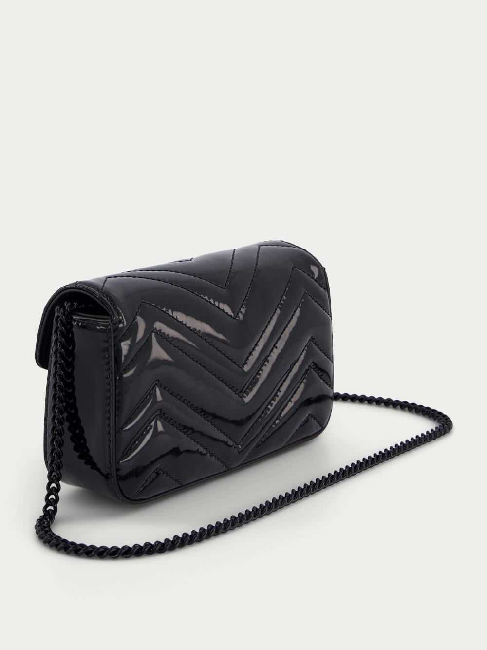 GG Marmont Patent Super Mini Bag