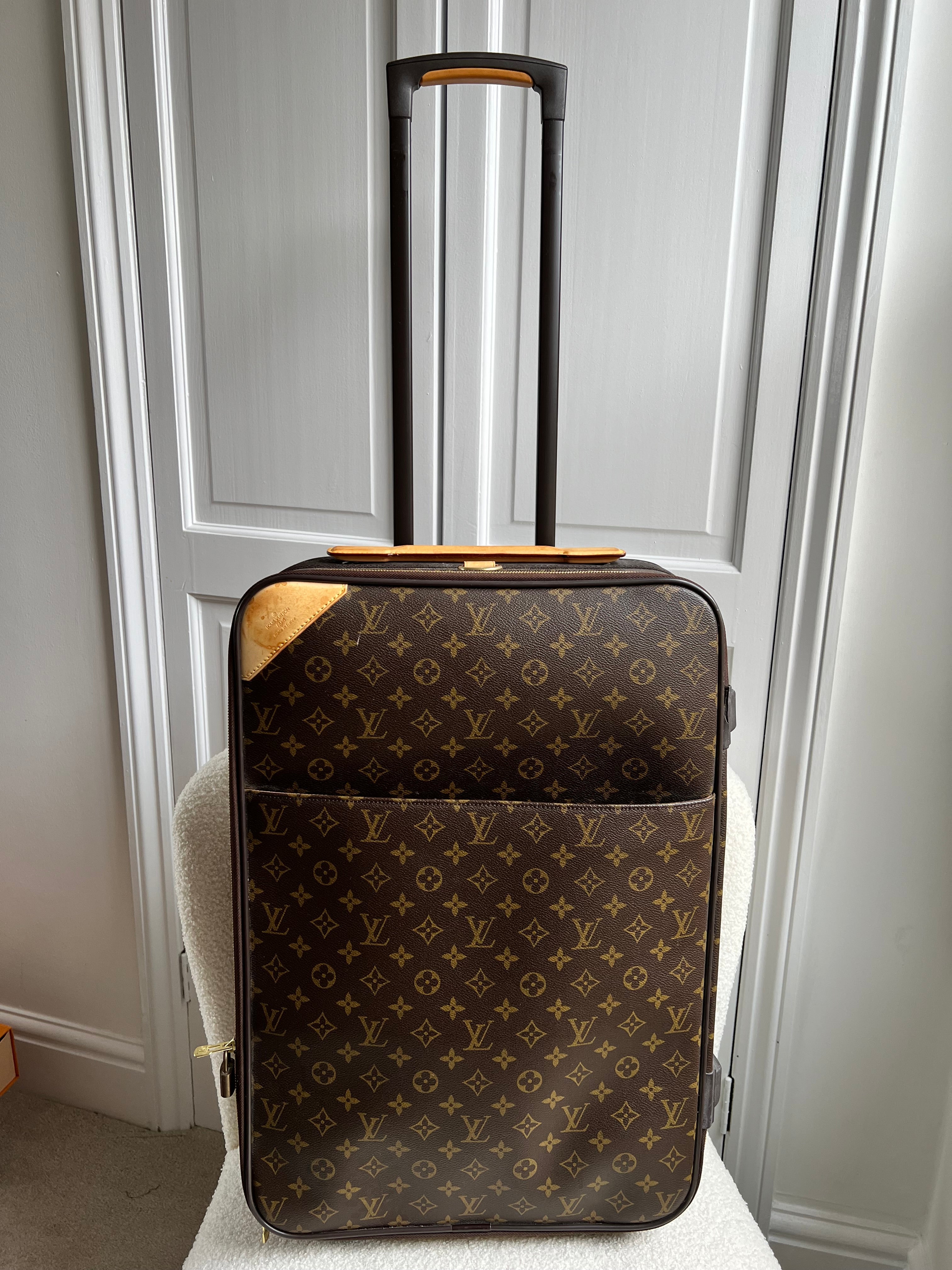 Louis Vuitton Pegase 55 Suitcase Monogram (RRP £2,250)