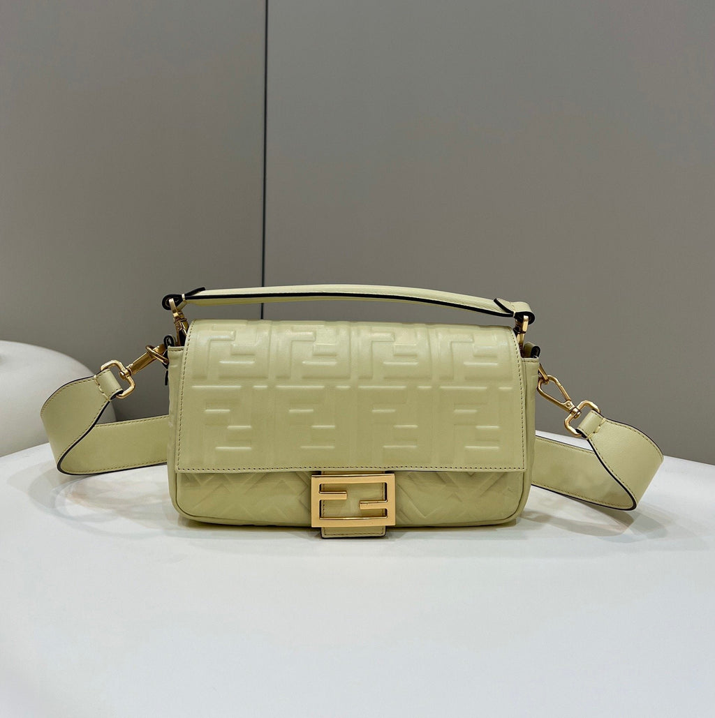 FI Baguette Khaki For Women, WomenÃ¢â‚¬â„¢s Handbags, Shoulder And Crossbody Bags 10.6in/27cm FF 8BR600