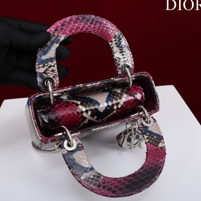SAMCC - DOR Bags - 091