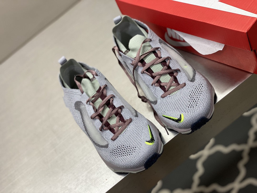 NIKE SPARK  GlamIyknit Platinum Tint For Men
