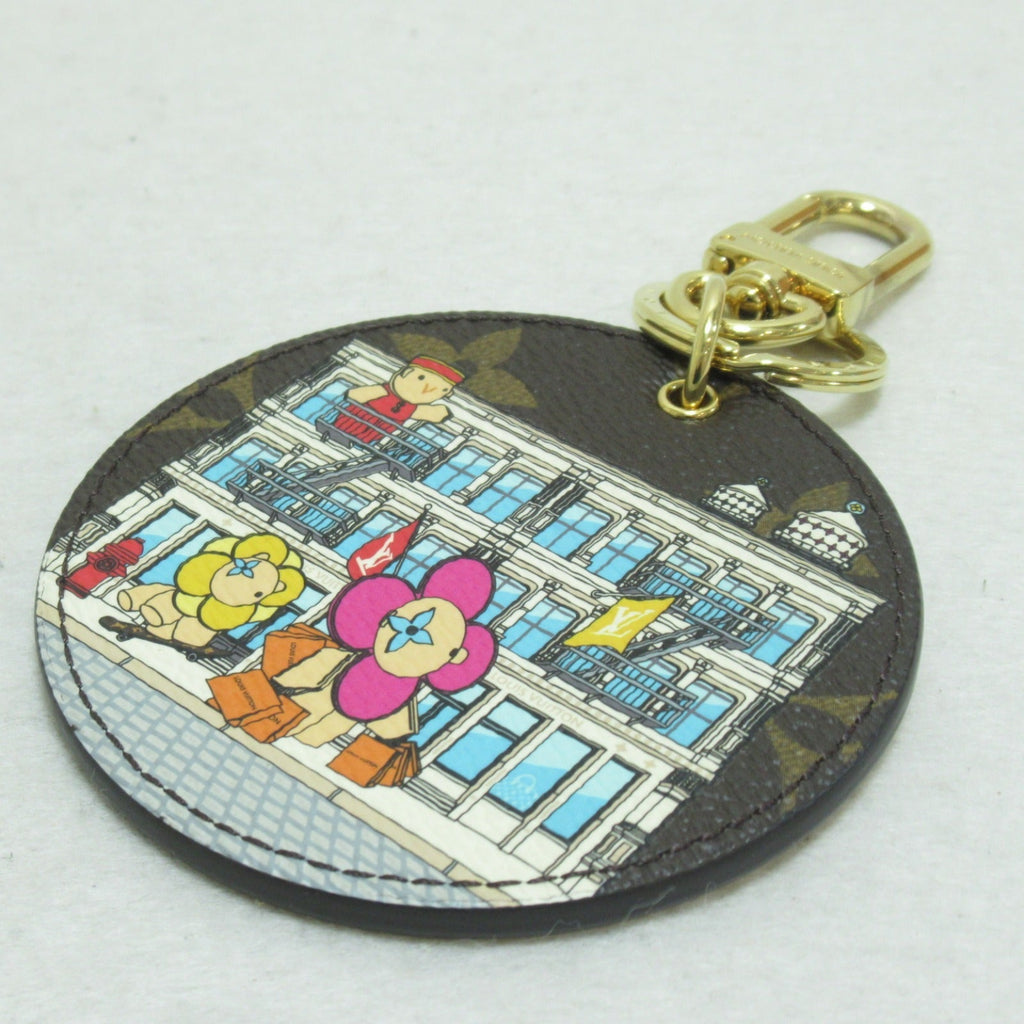 Louis Vuitton Louis Vuitton Key Her Illustrated Christmas New York City Keeling Accessories PVC  Canvas Monogram Vivienne   Brown M00873