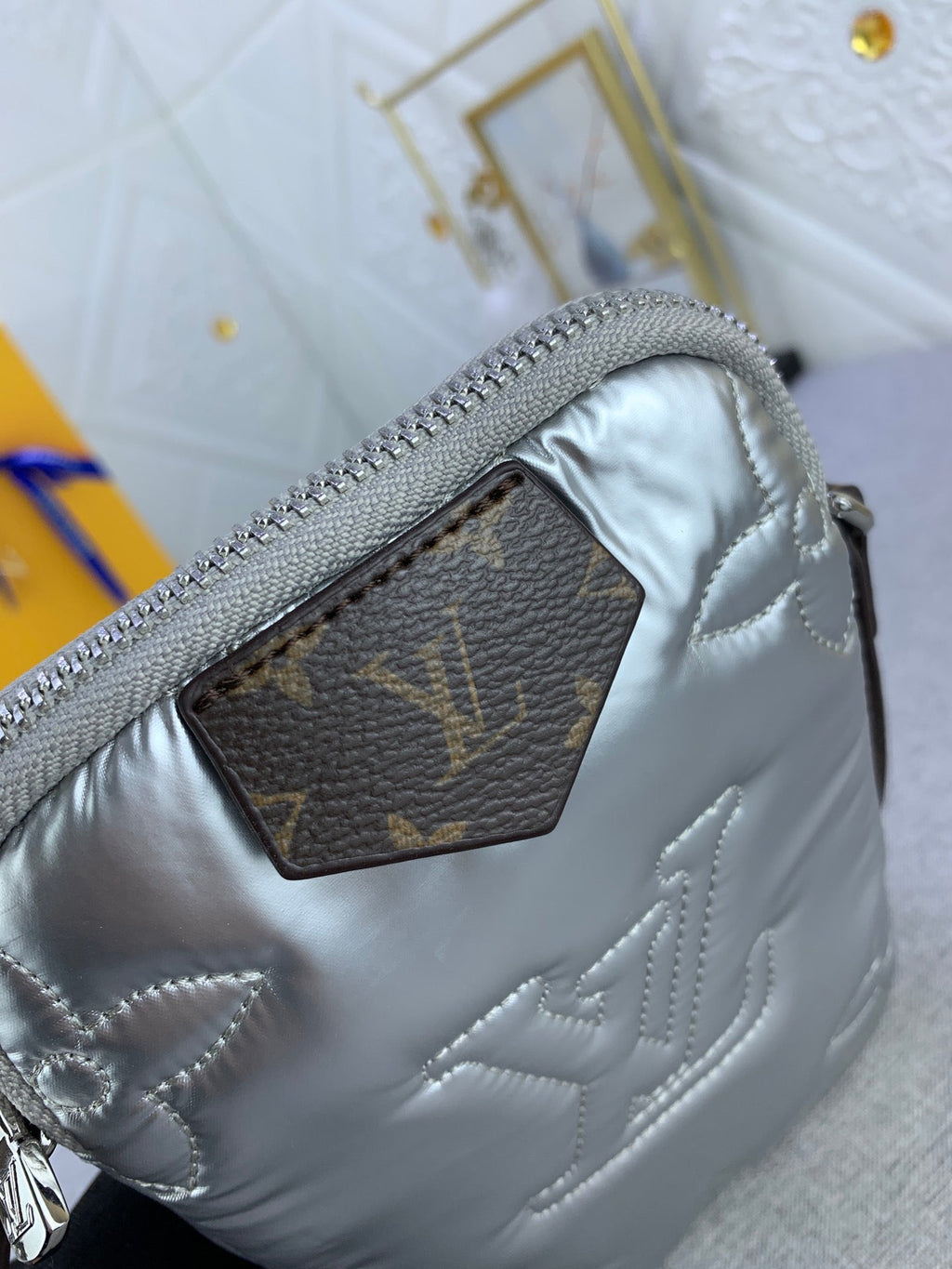 EN - New Bag LUV 622