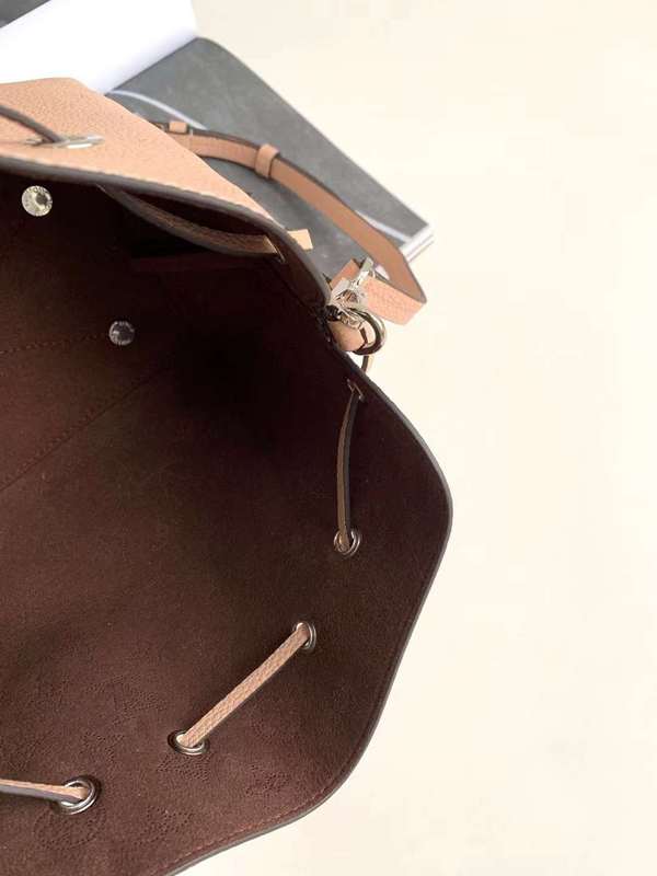 LOV2 Bags - Luxurious Bags  1133