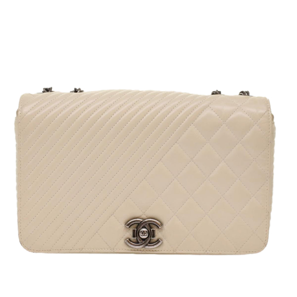 CHANEL Chevron x Matelasse Chain Shoulder Bag Lamb Skin White CC 48469A