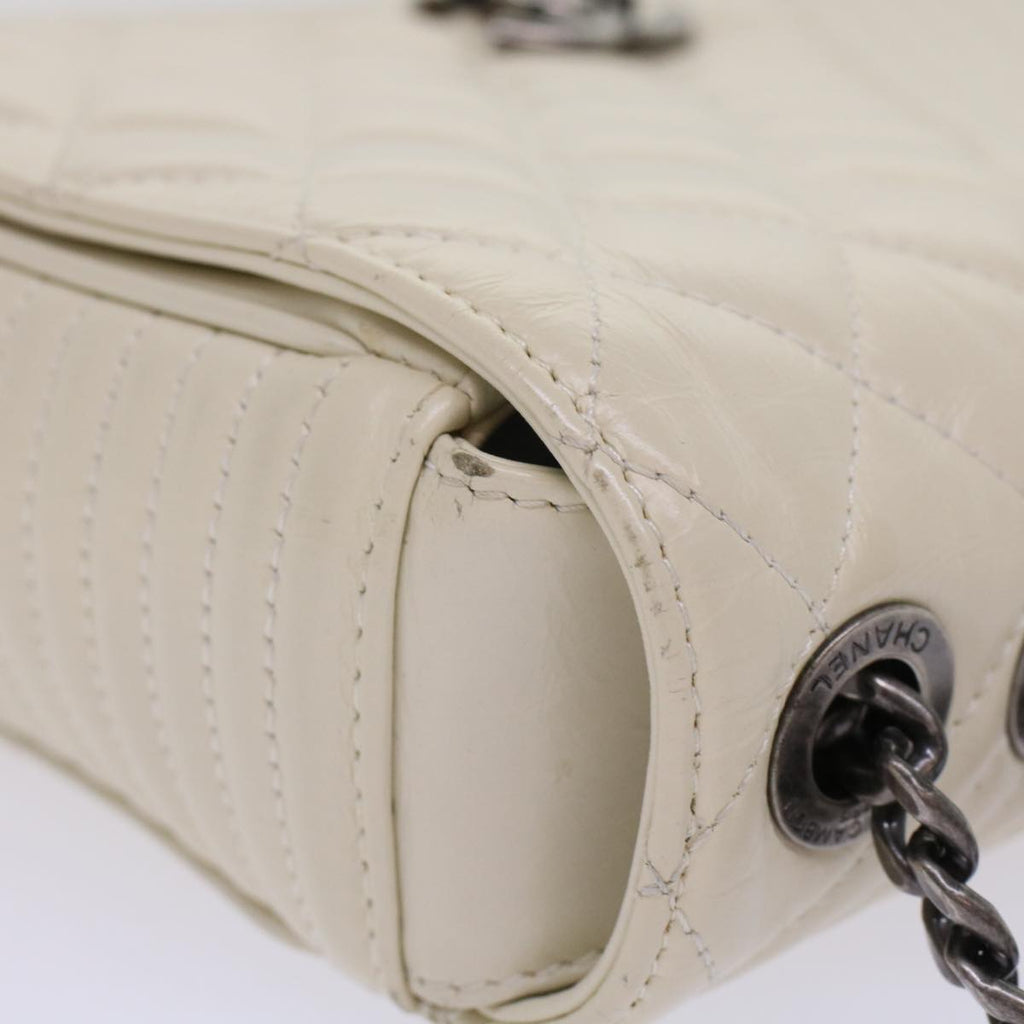 CHANEL Chevron x Matelasse Chain Shoulder Bag Lamb Skin White CC 48469A