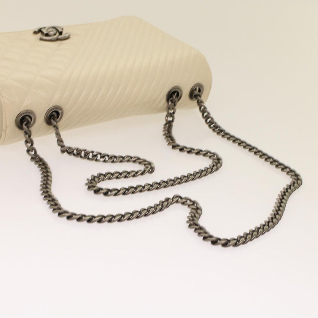CHANEL Chevron x Matelasse Chain Shoulder Bag Lamb Skin White CC 48469A