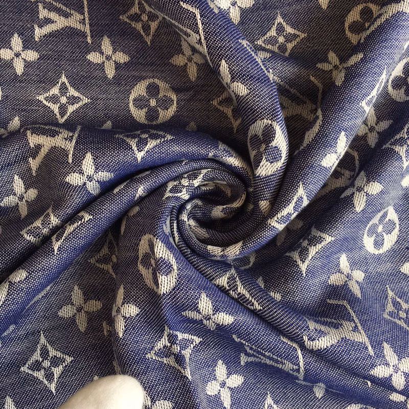 EN - Luxury LUV  Scarf 018