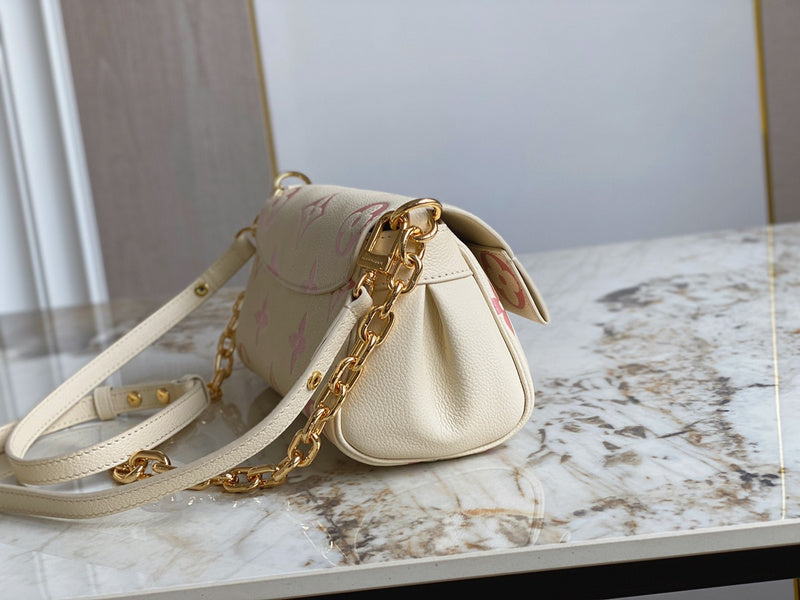 Glamy - LOV Bags - 695