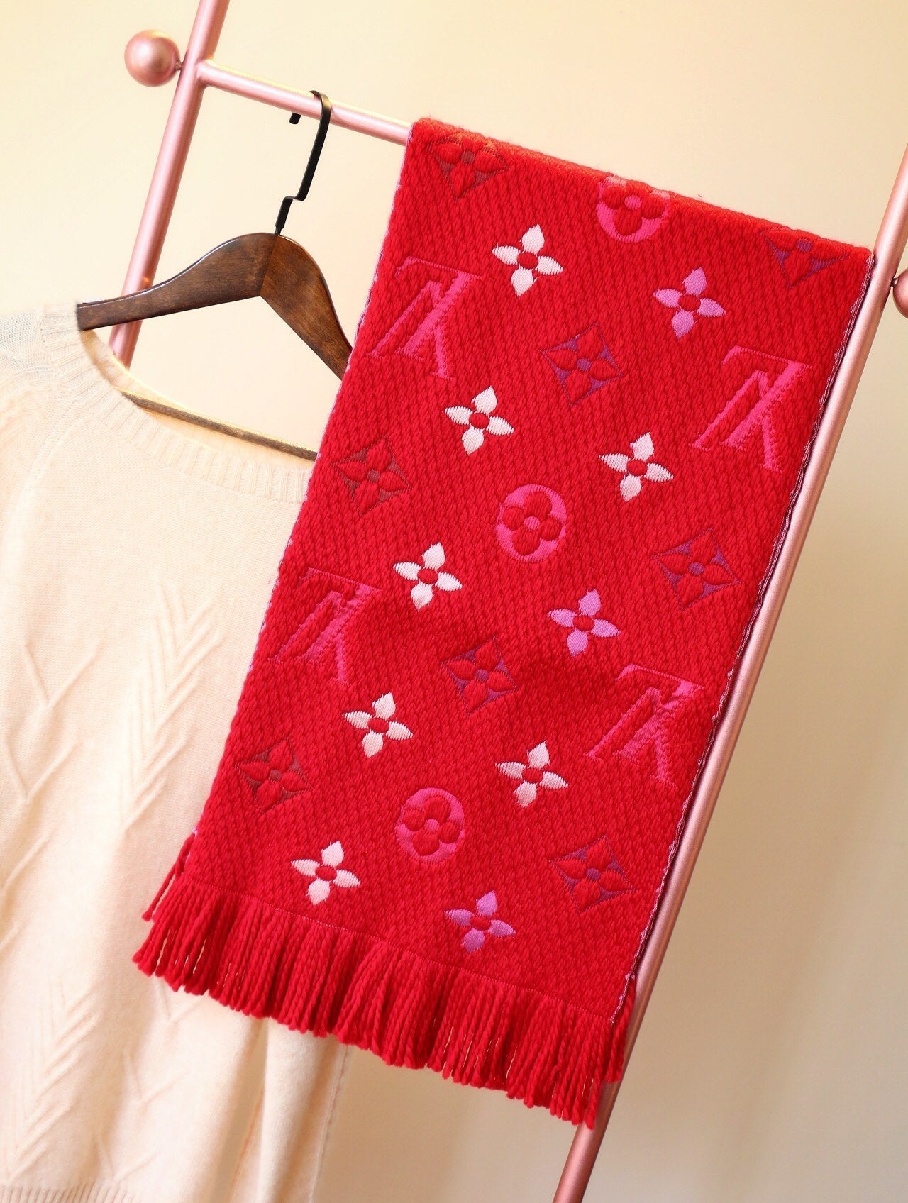 EN - Luxury LUV  Scarf 002