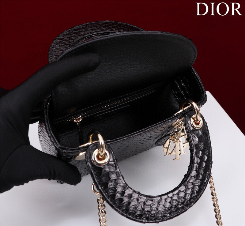 ELE - Dir Bags - 102