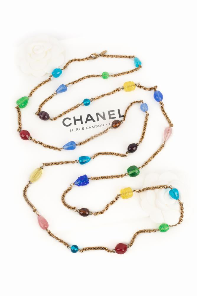 Long collier de perles Chanel