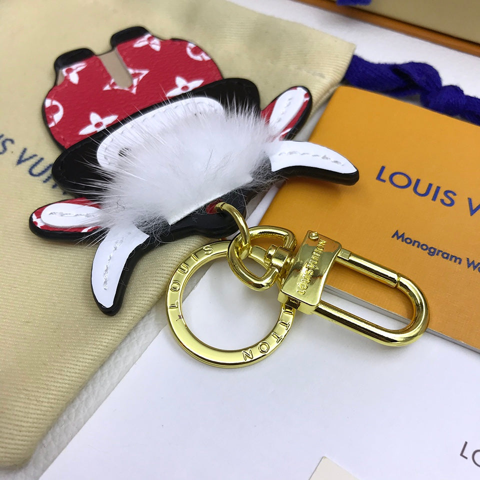 EN - Lux Keychains LUV 084