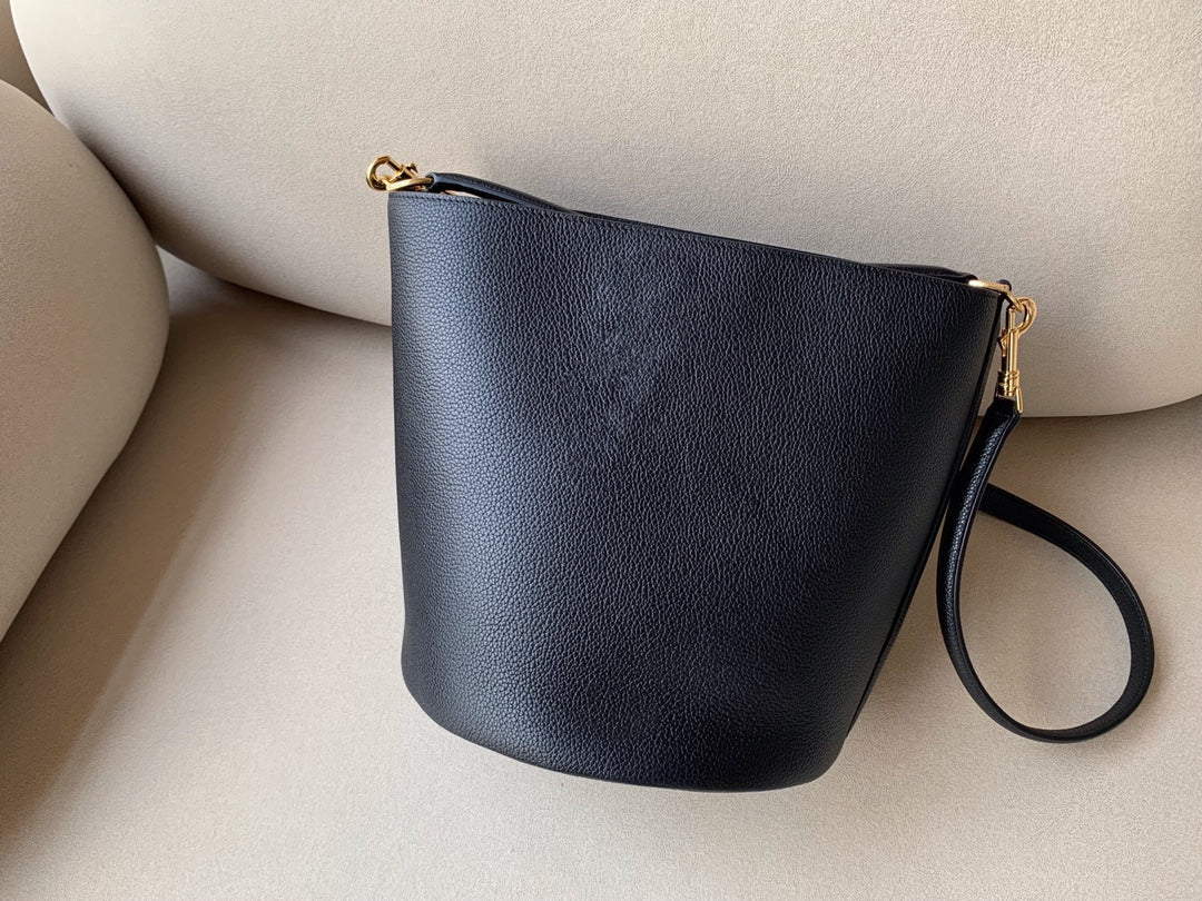 GLAMI Bucket 16 Bag Black For Women 10in/25cm 195573CR4.38NO