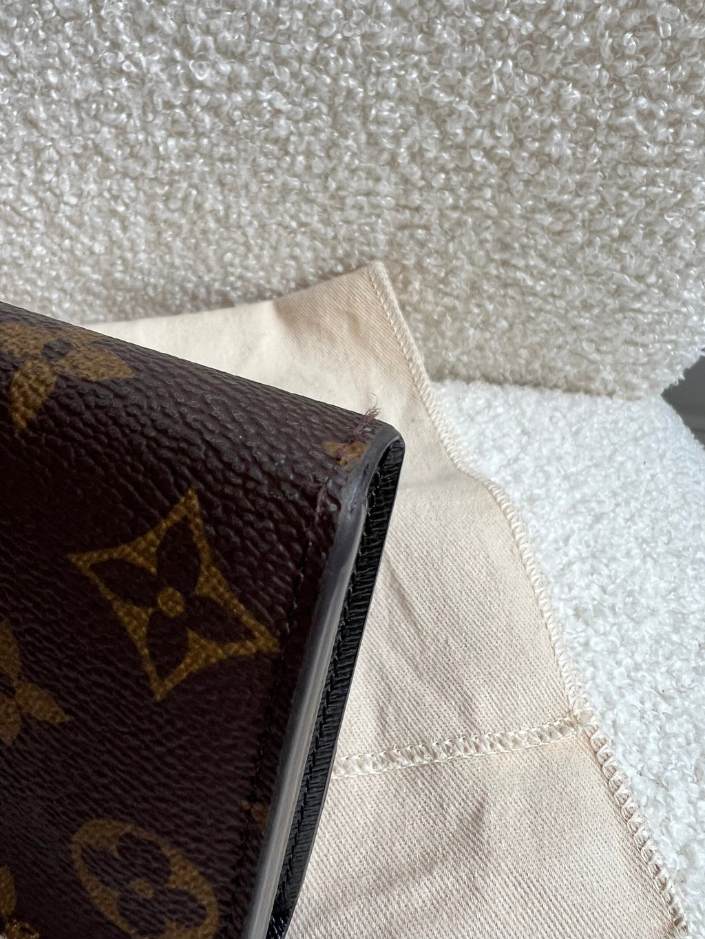 Louis Vuitton Sarah Wallet in reverse Monogram and Brown (RRP £550)
