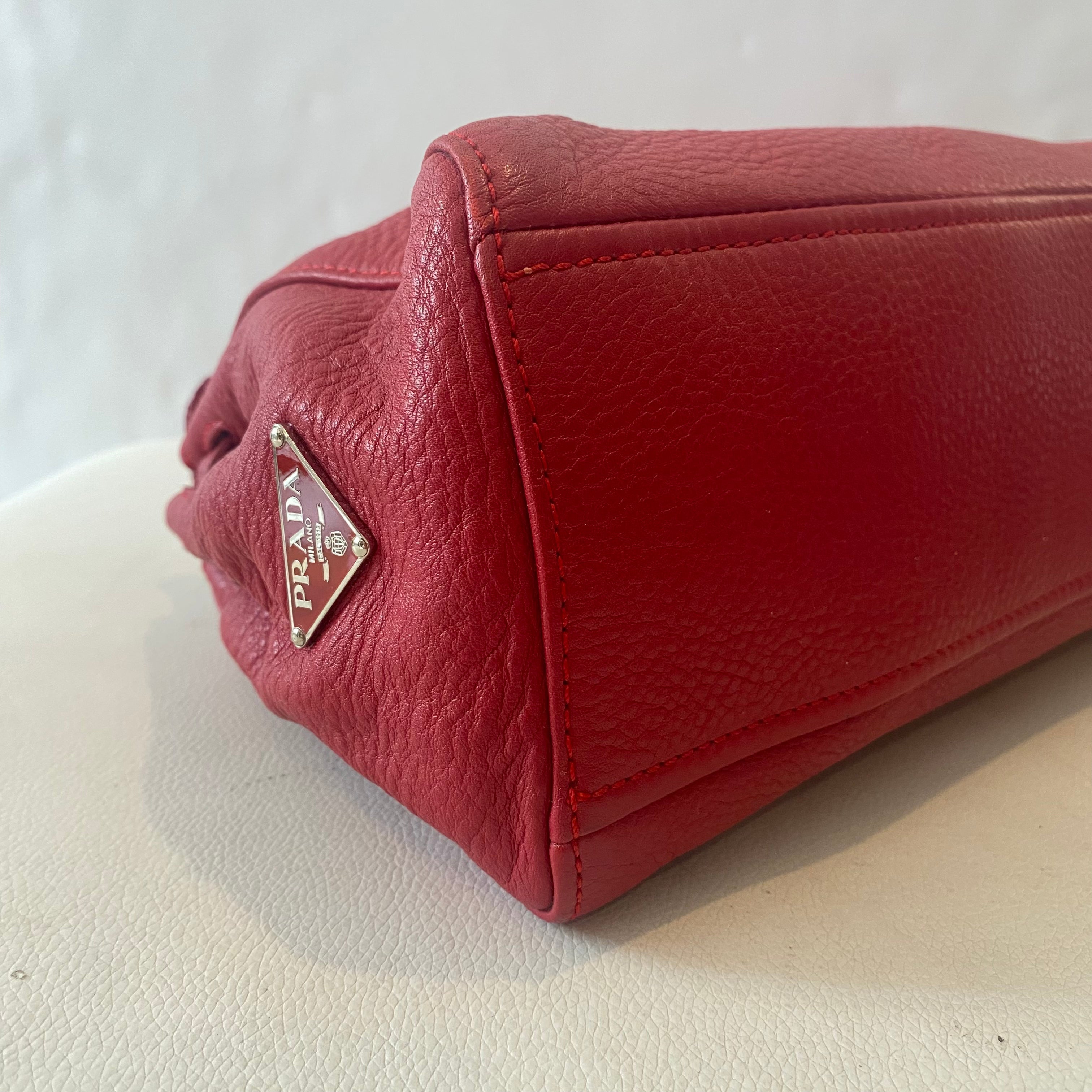 PRADA Semitracolla Vitello Daino Rosso Deer Calf Half Strap Bag