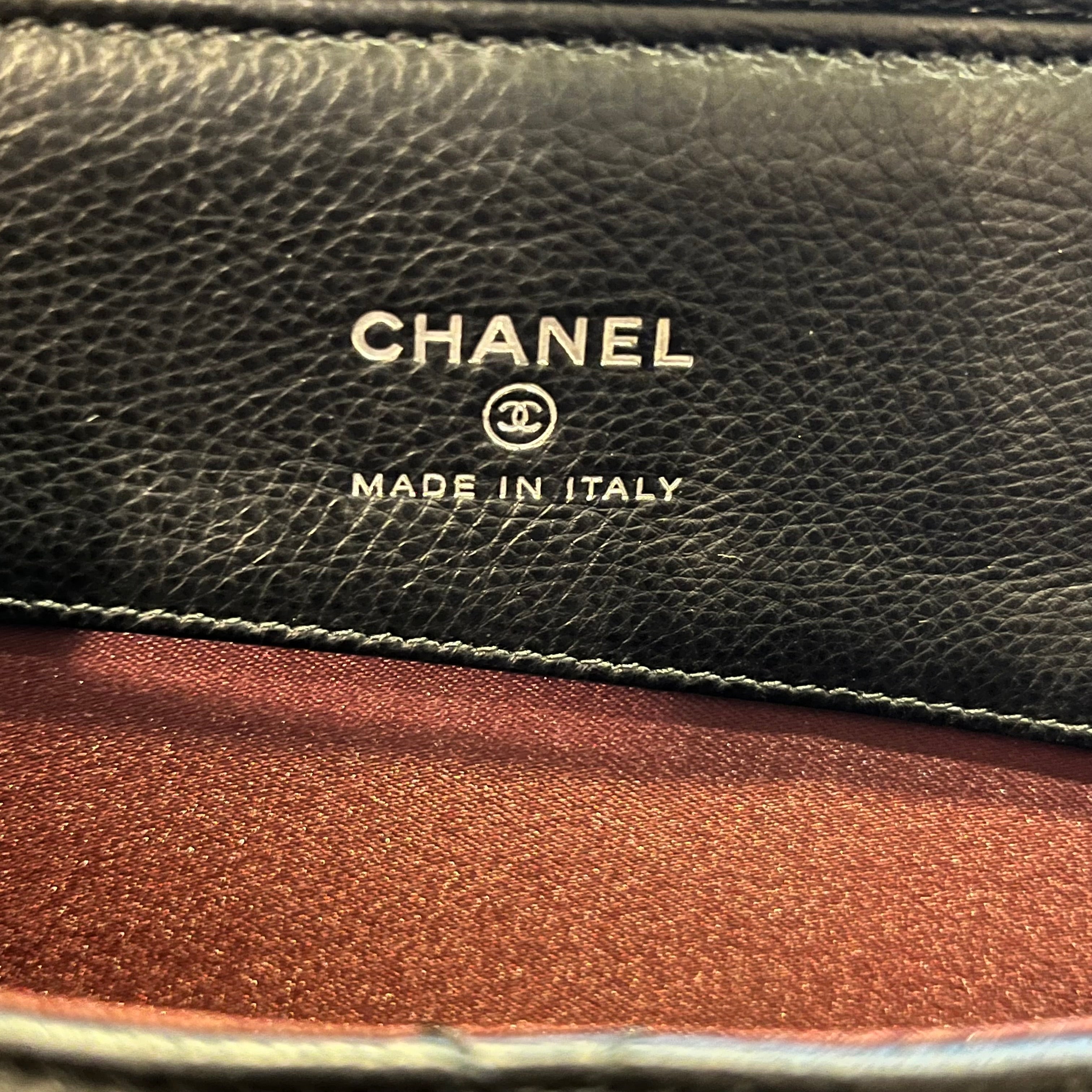 CHANEL CC Waiter Caviar Crossbody Bag