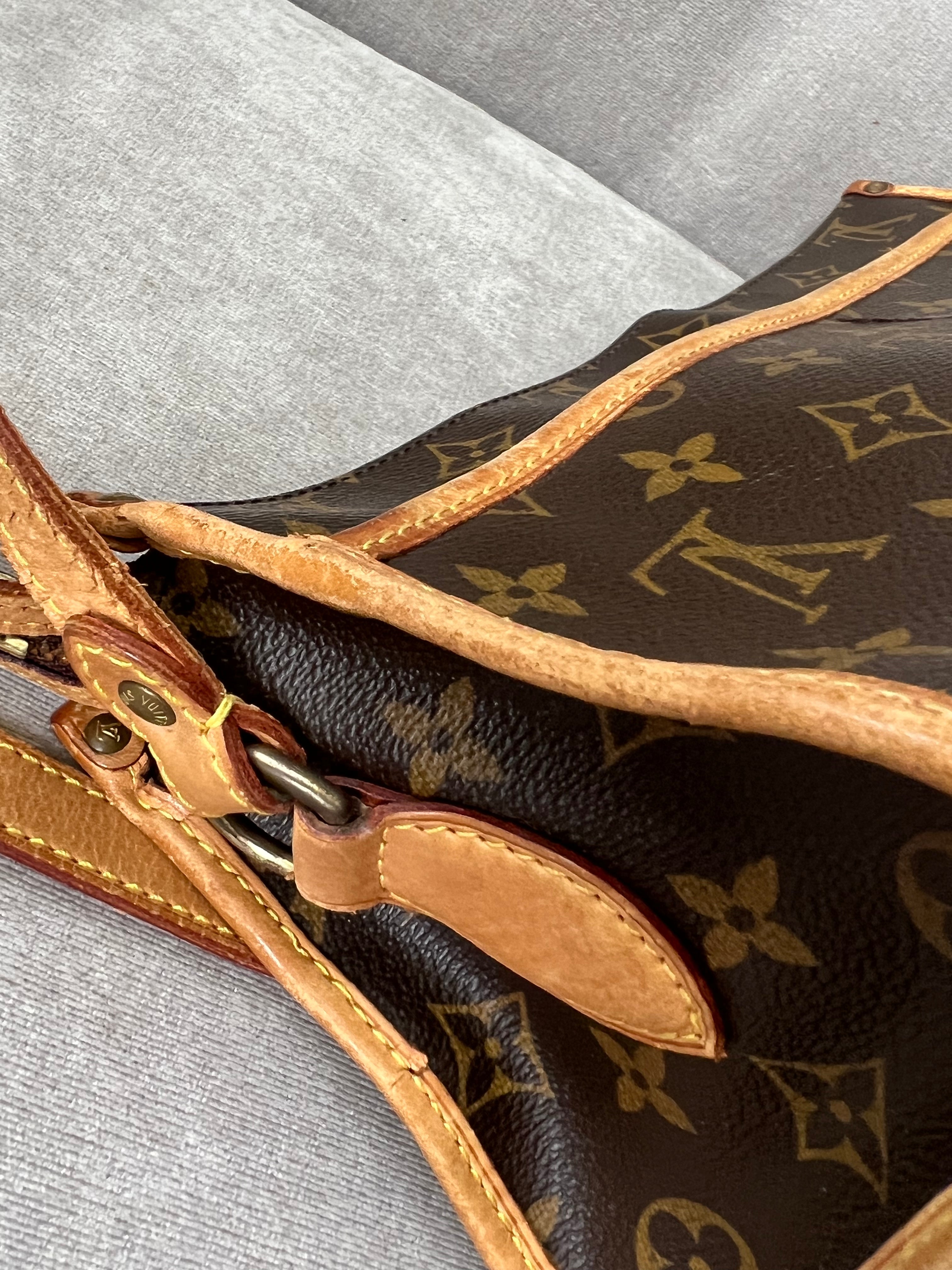 Louis Vuitton Popincourt with long strap in Monogram