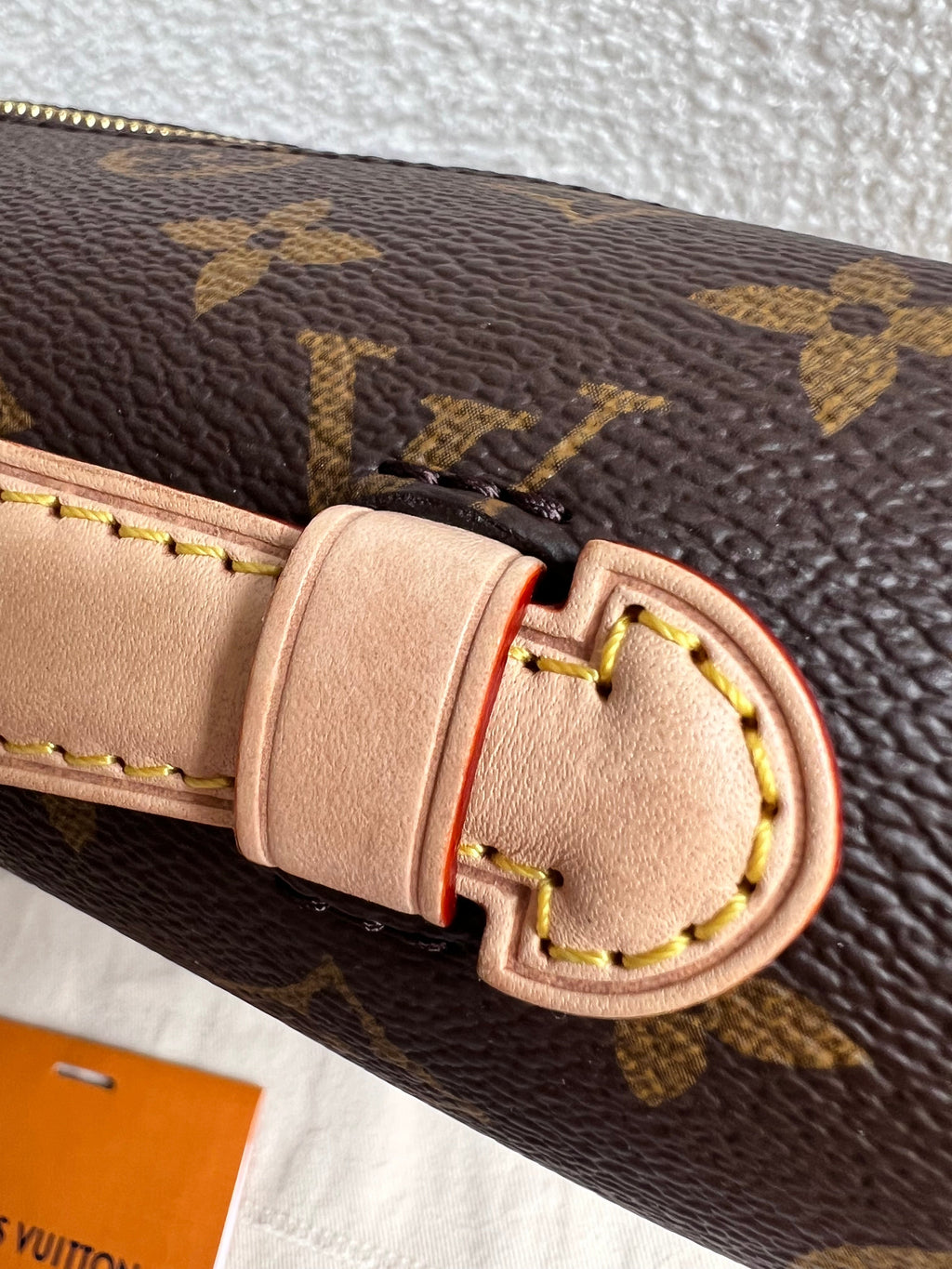 Louis Vuitton Pochette Metis Monogram (RRP £1,970)