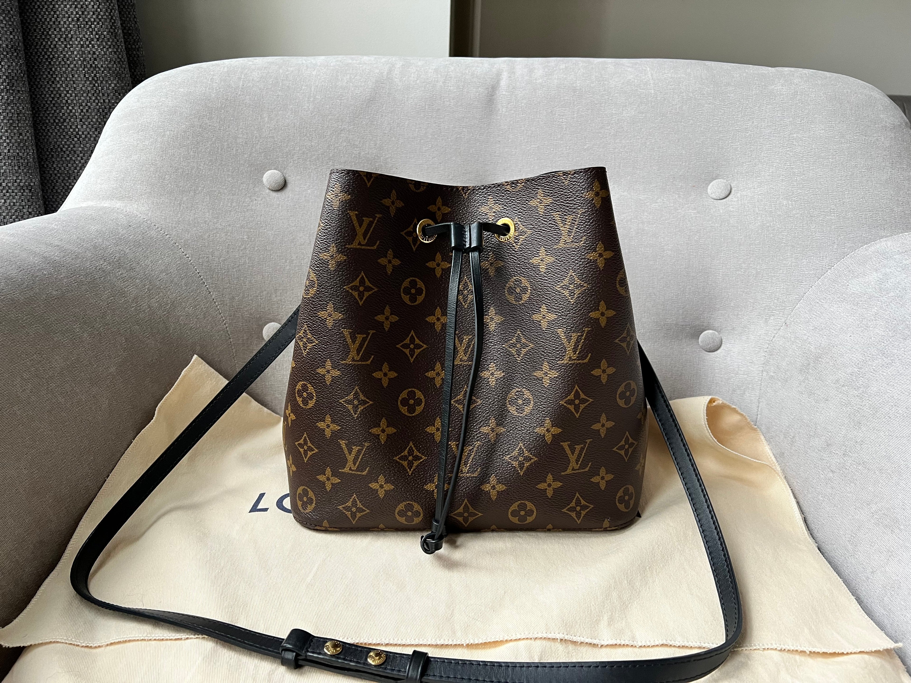 Louis Vuitton Neo Noe Monogram and Black (RRP £1,560)