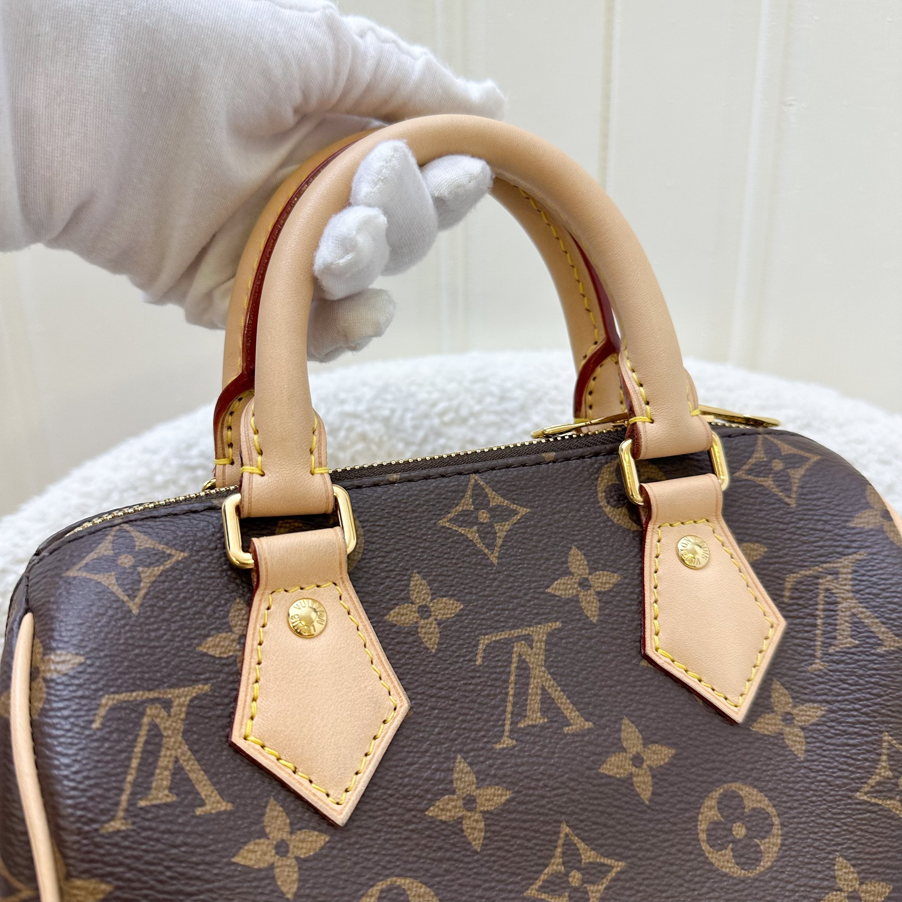 LV Speedy Bandouliere 20 in Monogram Canvas and Black Patterned Strap (Non-adjustable)