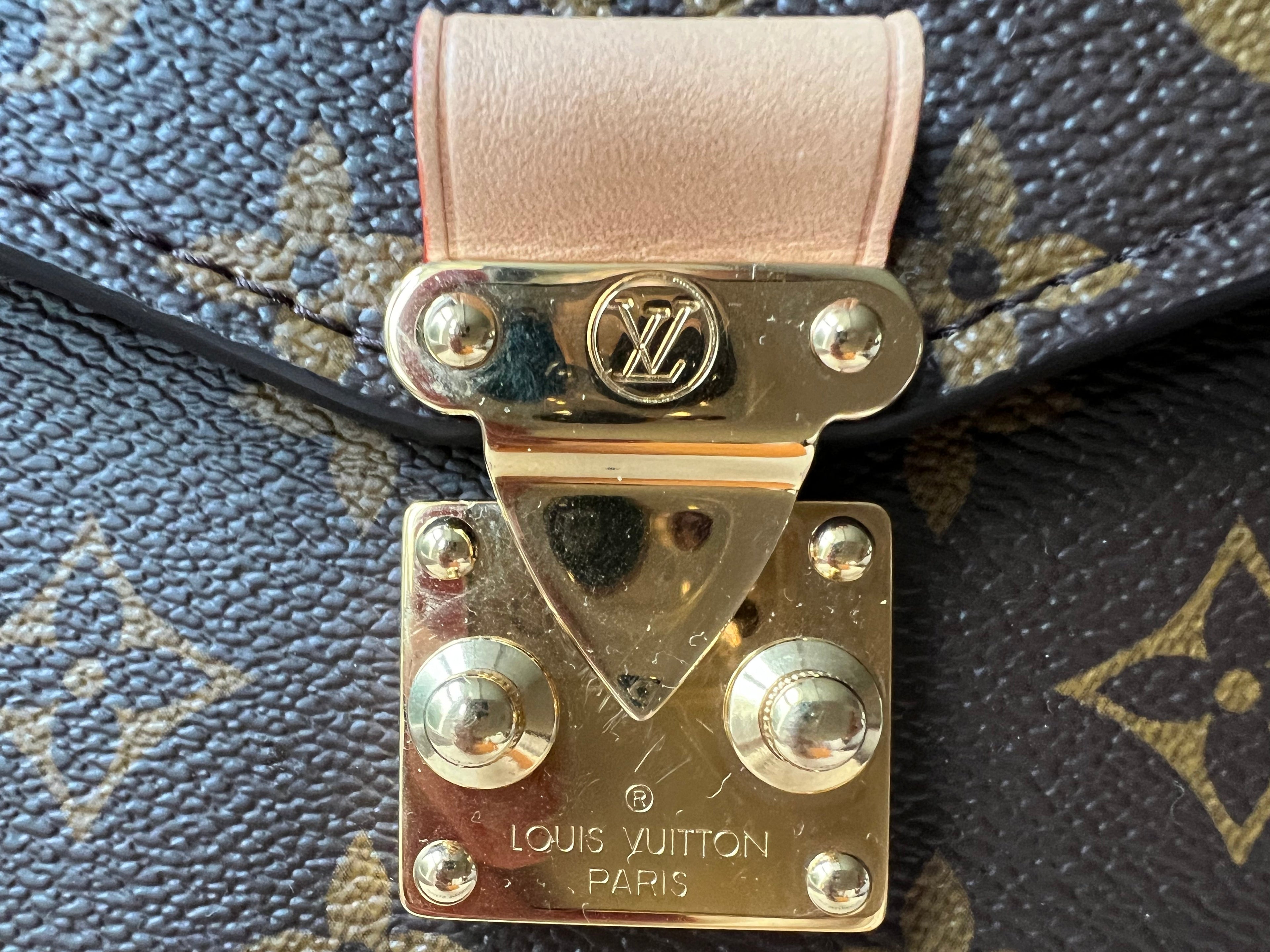 Louis Vuitton Pochette Metis Monogram (RRP £1,970)