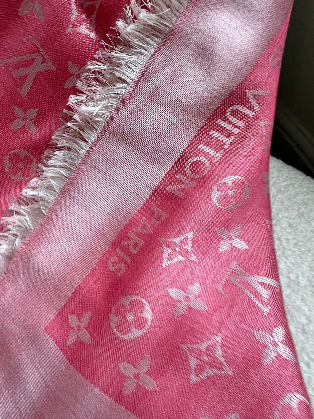 Louis Vuitton Pink Monogram Shawl (RRP £450)