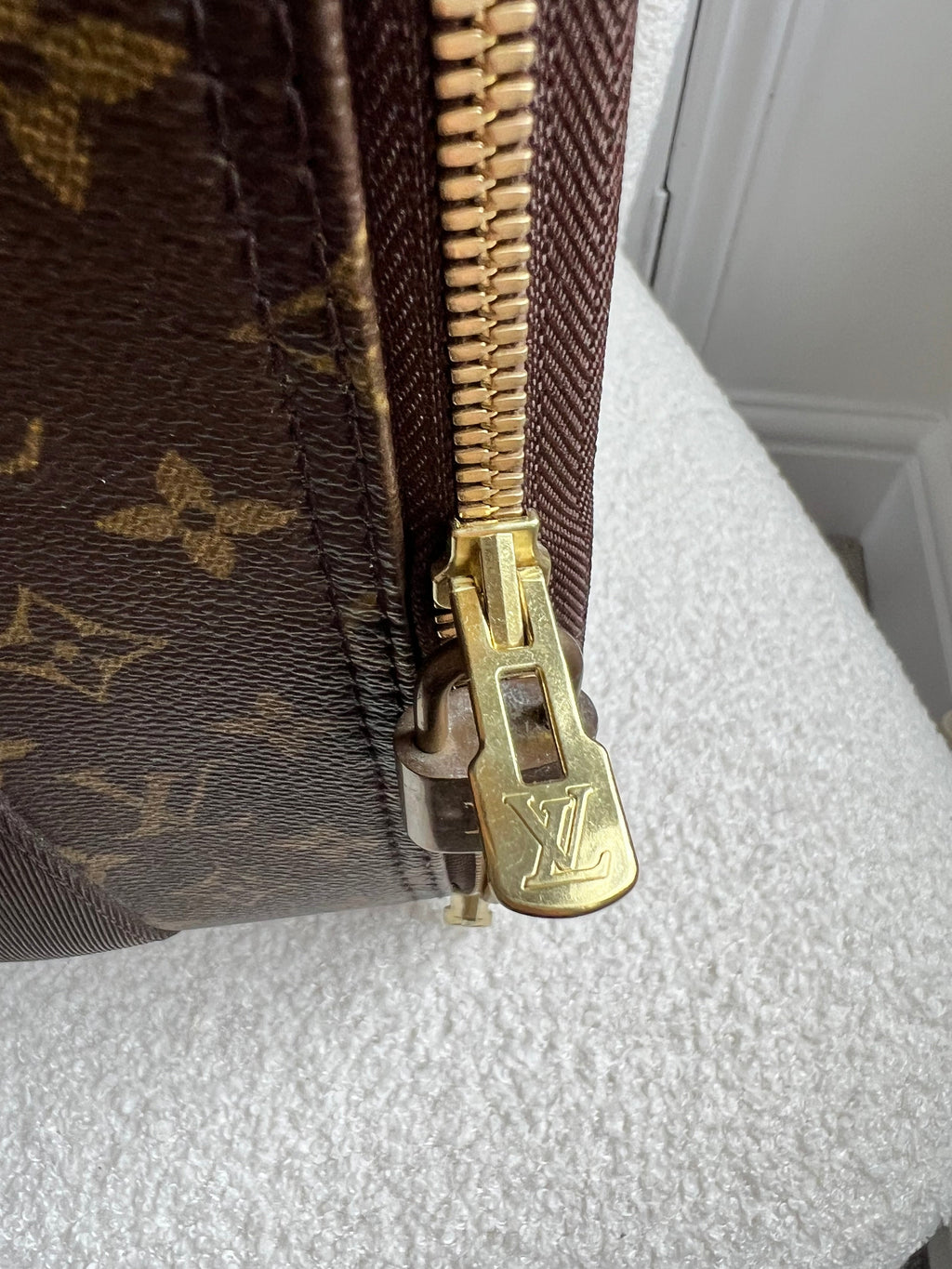 Louis Vuitton Pegase 55 Suitcase Monogram (RRP £2,250)