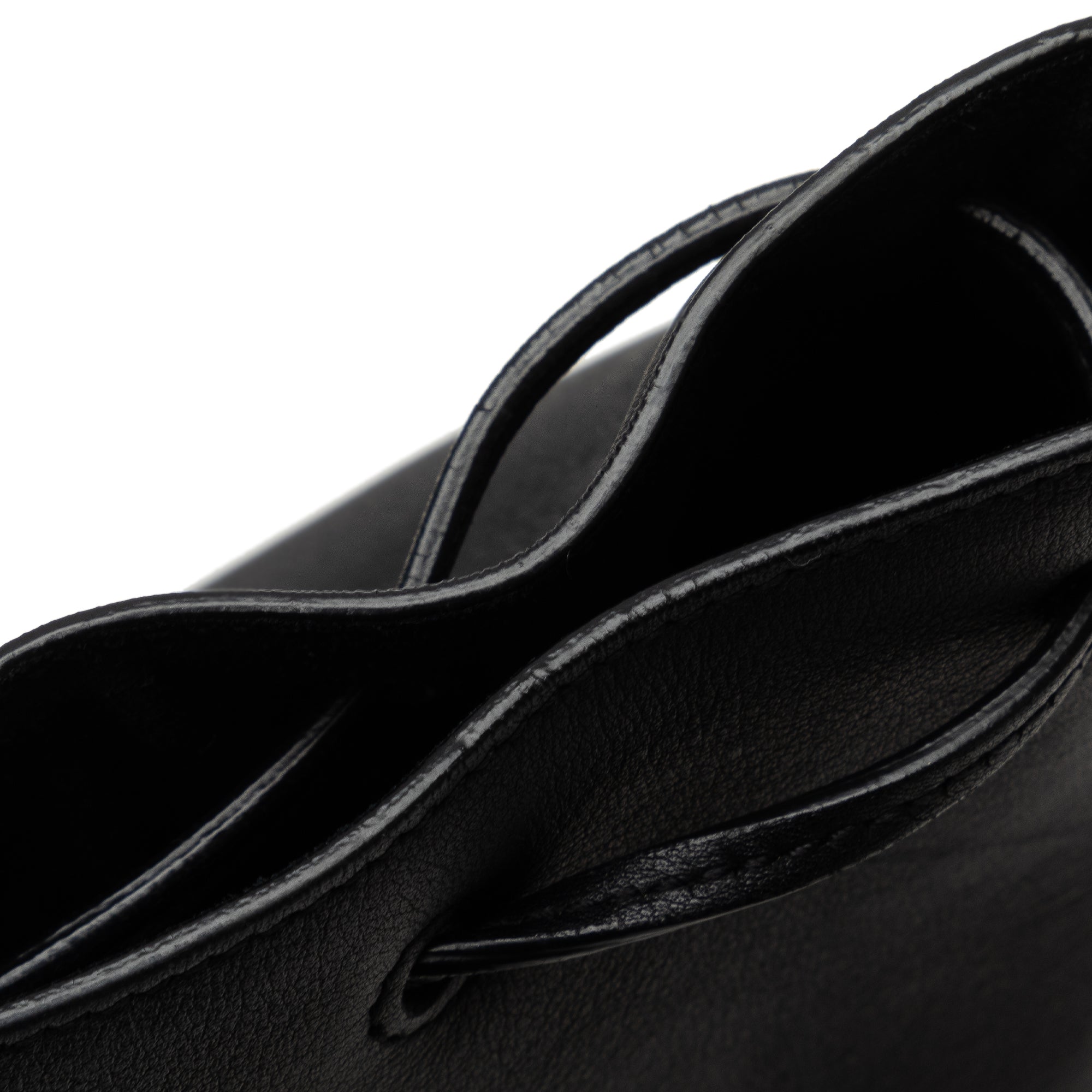 Yves Saint Laurent Jen Flat Medium Black