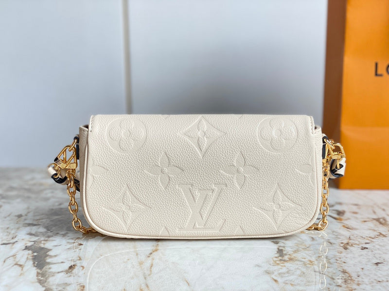 Glamy - LOV Bags - 942
