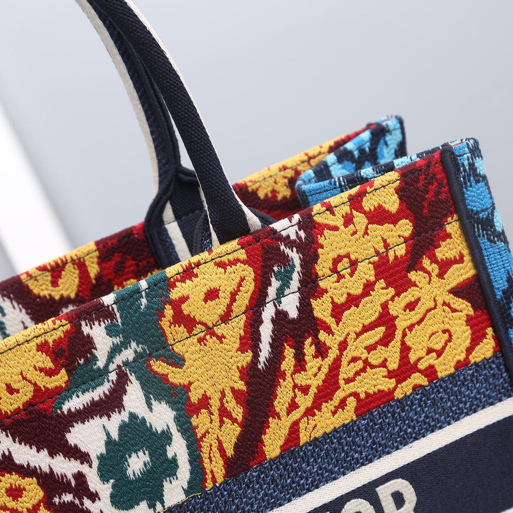 GLAMI MeGLAMIum Book Tote Multicolor For Women 14in/36cm CD